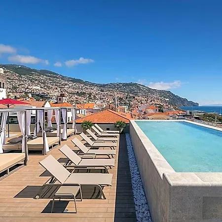 Barcelo Funchal Oldtown Hotel