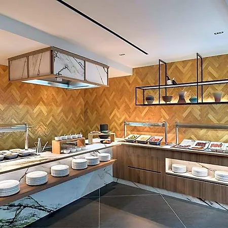 Barcelo Funchal Oldtown 5*